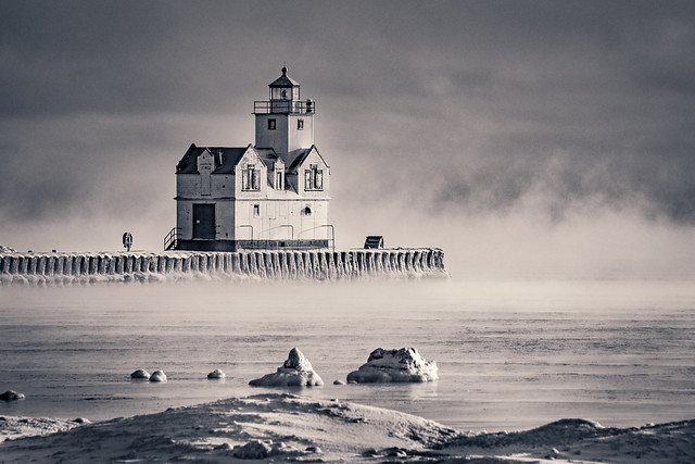 Lighthouse, Monochrome, Kewaunee, Cold, Ice, Fog, Lake Michigan