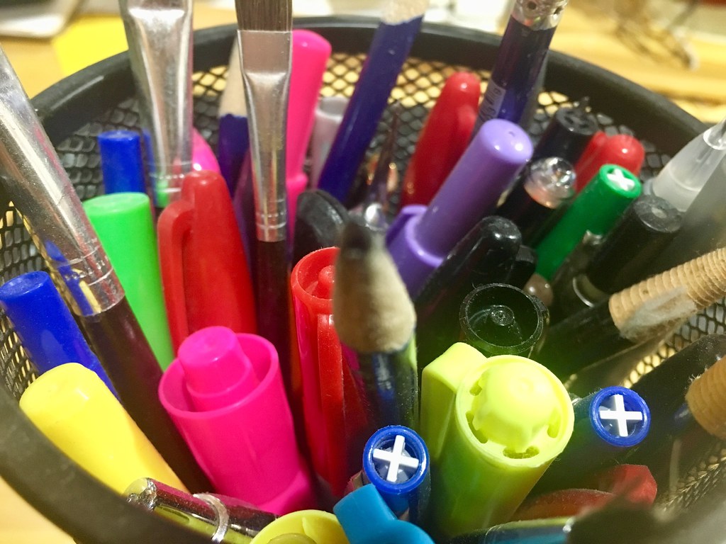 Pens, pencil, highlighters, markers, etc., March 28, 2018 (Apple iPhone 6s)