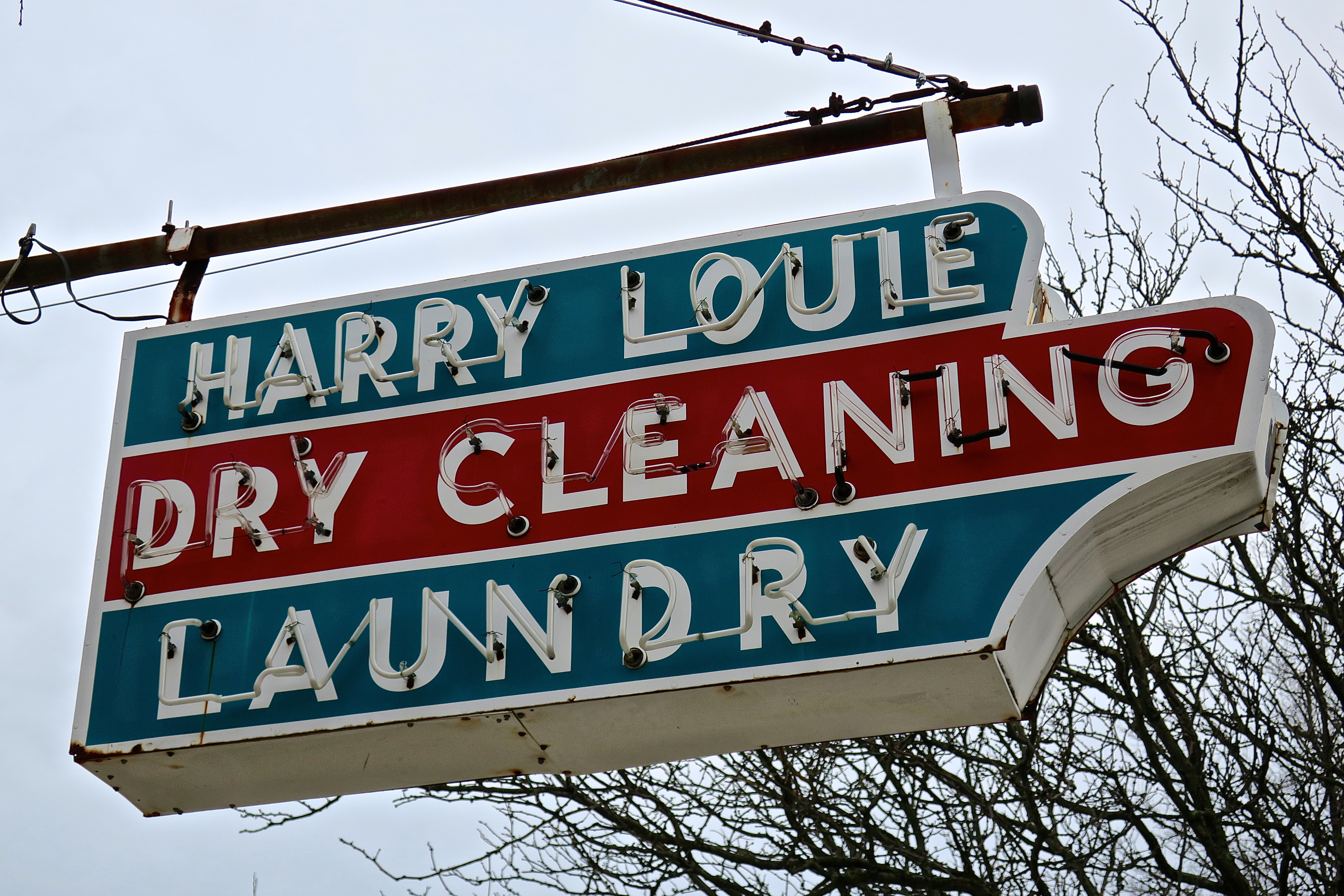 Harry Louis Laundry and Dry Cleaning - 129 South Governors Avenue, Dover, Delaware U.S.A. - April 5, 2017