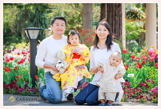 Family photo shoot for a client from Hong Kong❤ with cherry blossom 櫻花🌸 and tulips, Nagoya, Japan