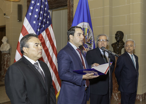 New Permanent Representative of United States Presented Credentials to the OAS Secretary General