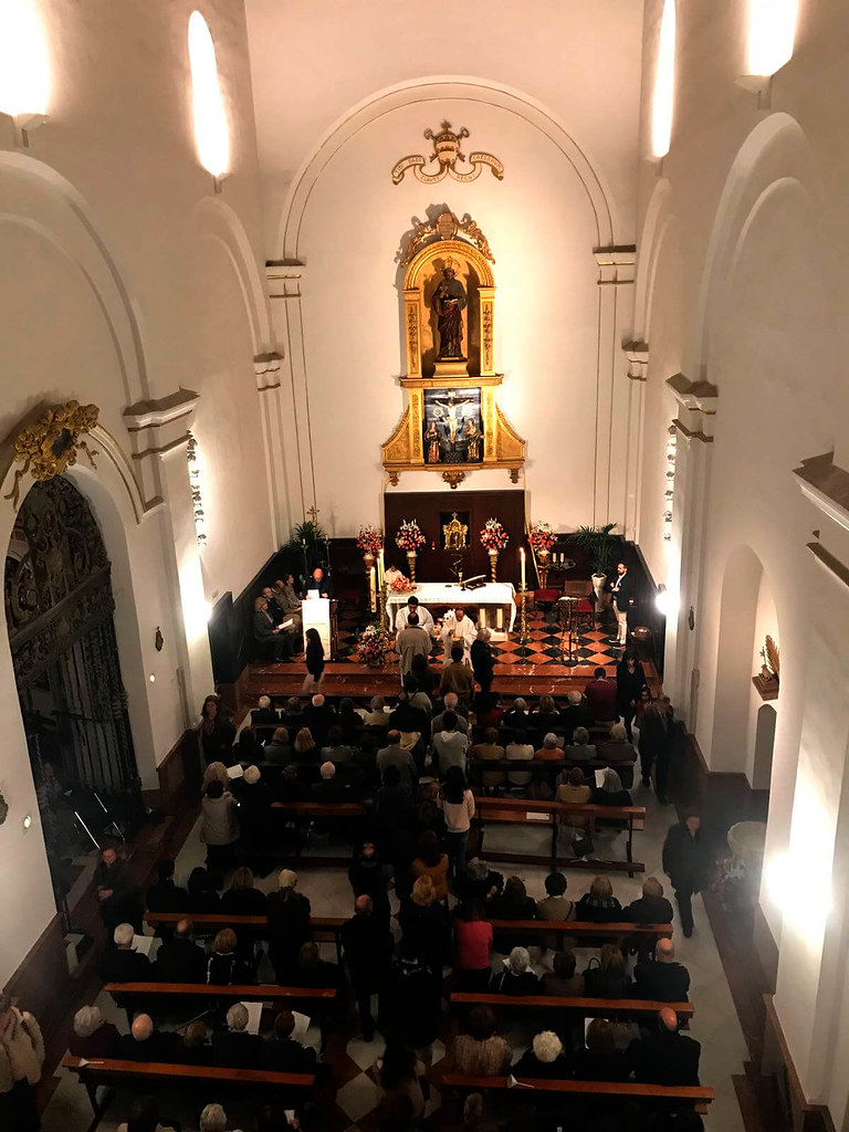 Vigilia Pascual Parroquia San Pedro Apóstol (Málaga)