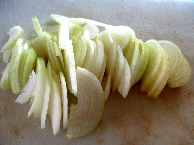 Bombay onions, peeled and sliced