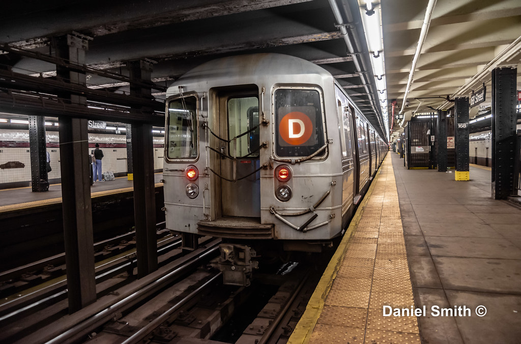 R68 D Train | R68 D Train leaving 50th Street | Youngking2010 | Flickr