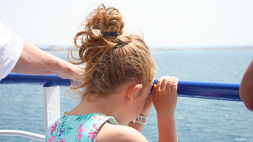 Hacer viajes largos en barco con niños, y no tirarte por la borda