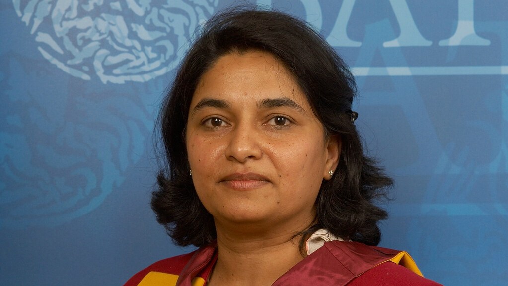 Dr Momna Hejmadi