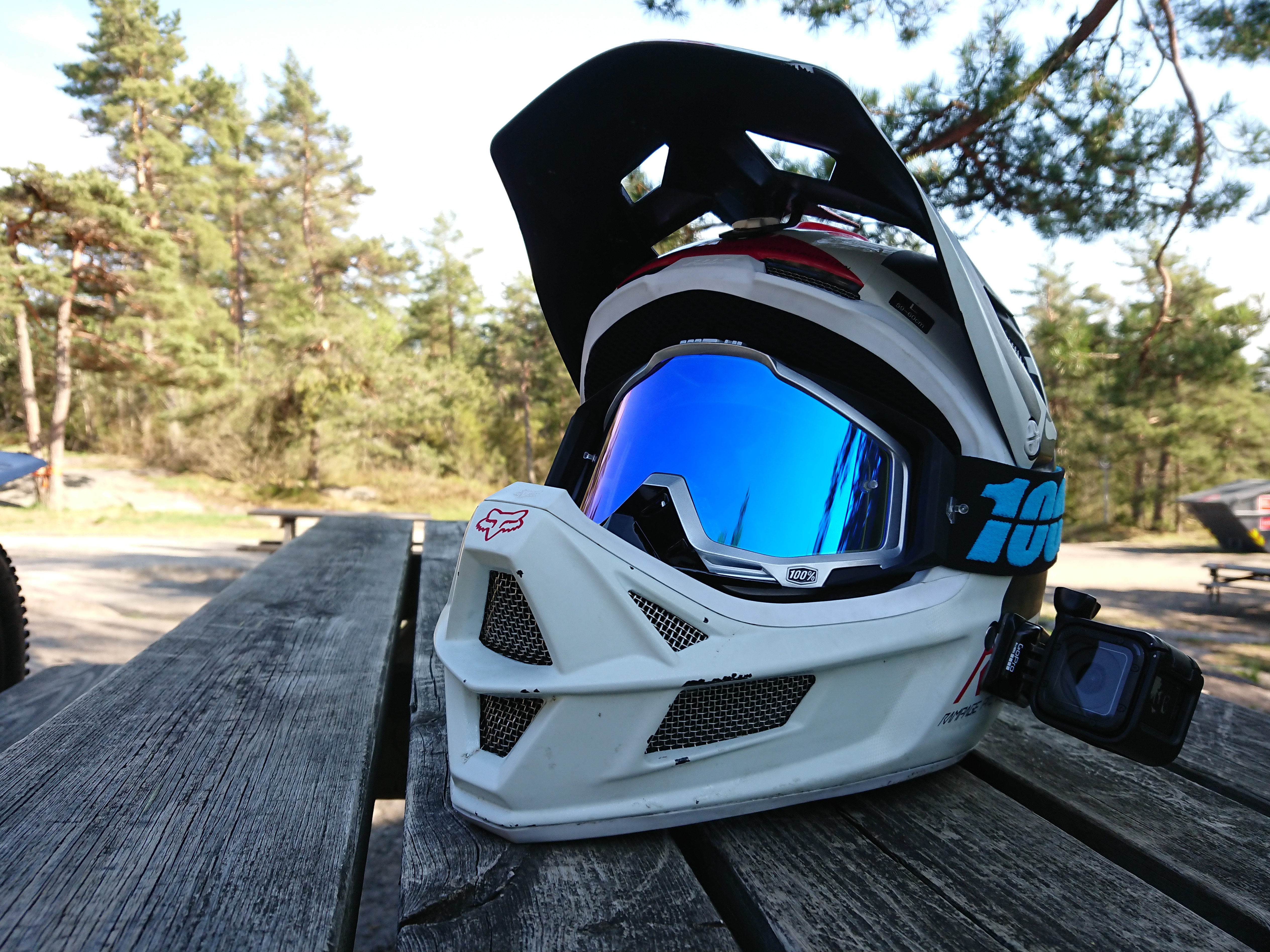 Updated Review: 2016 Rampage Pro Carbon Full Face Mips helmet mtbboy1993