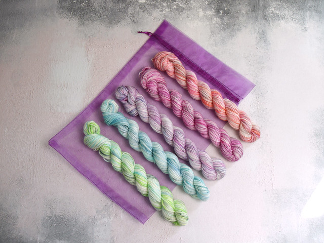 Sock mini skeins hand-dyed gradient pack/fade kit superwash merino blend yarn 100g – ‘Pastel Pop’