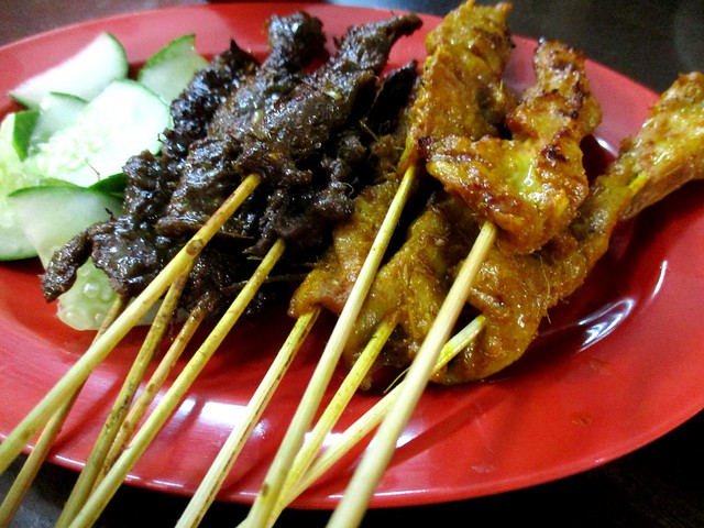 Colourful Cafe beef & chicken satay 2