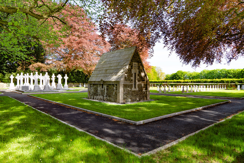 ST. PATRICK'S COLLEGE CEMETERY IN MAYNOOTH  002
