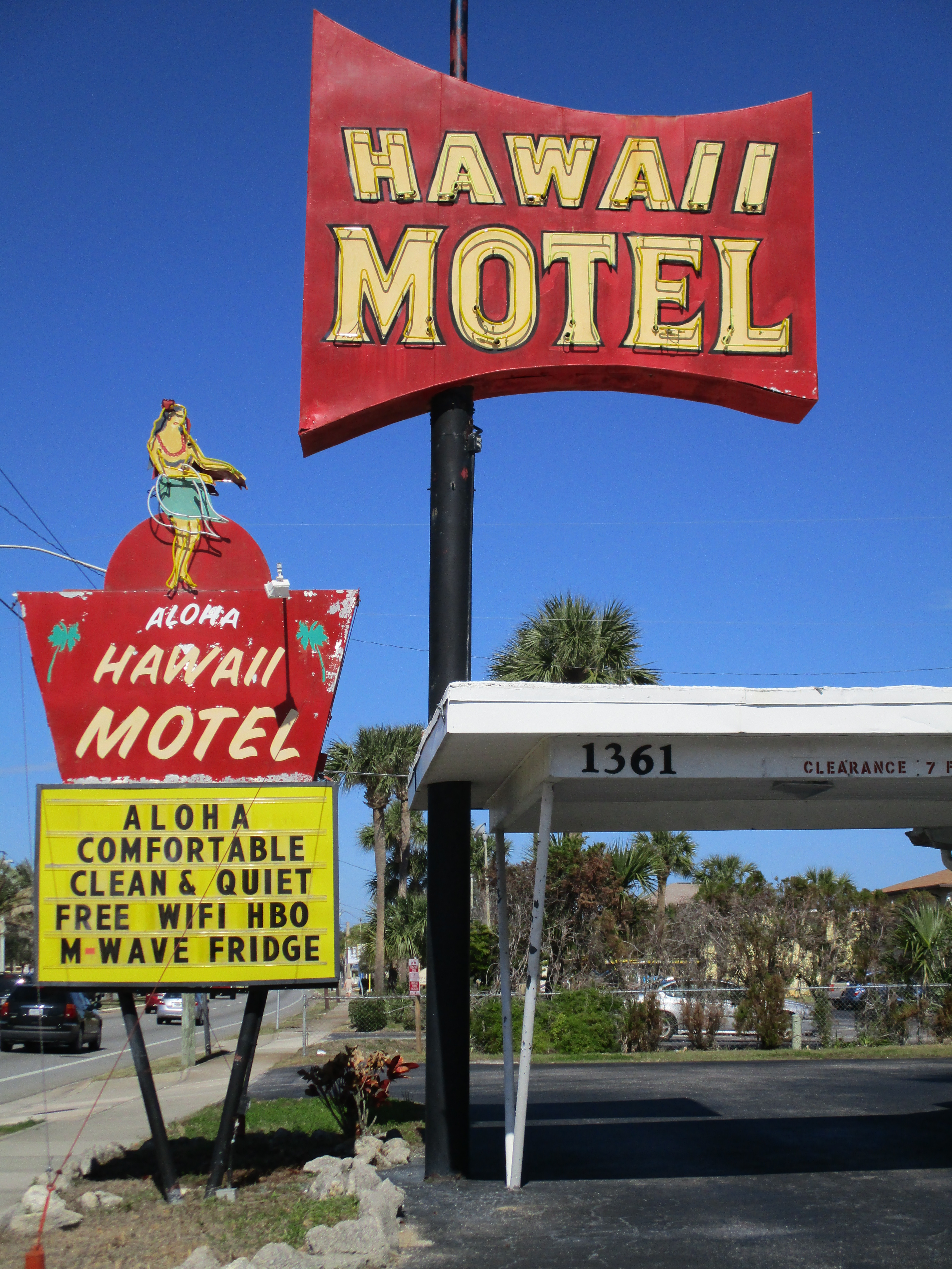 Hawaii Motel - 1361 South Ridgewood Avenue, Daytona Beach, Florida U.S.A. - February 5, 2018