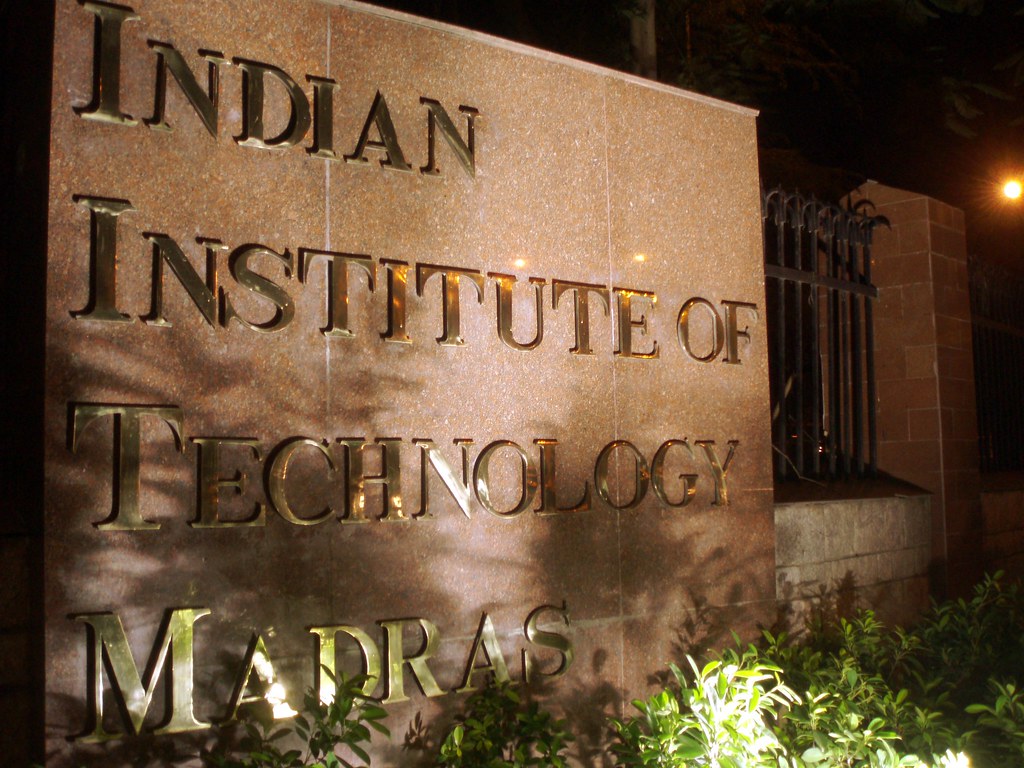 IIT entrance exam to go completely online from 2018
