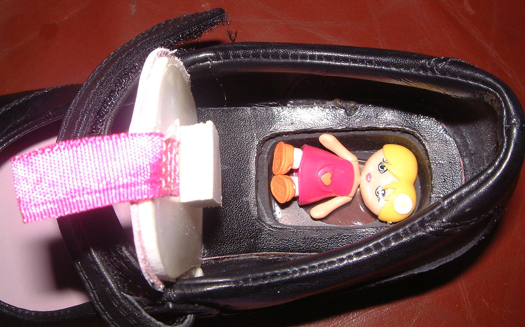 clarks shoes with toys in heel