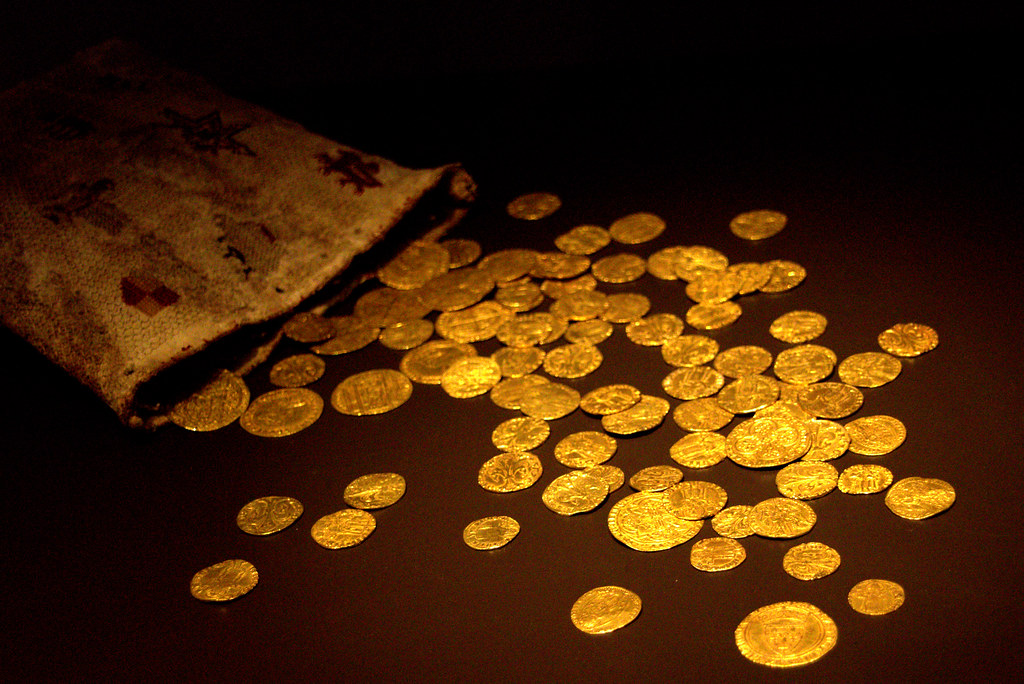 Resultado de imagen de bolsa de monedas medieval