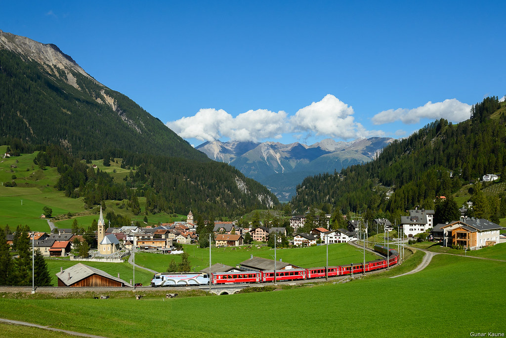 RE Chur-St. Moritz in Bergün