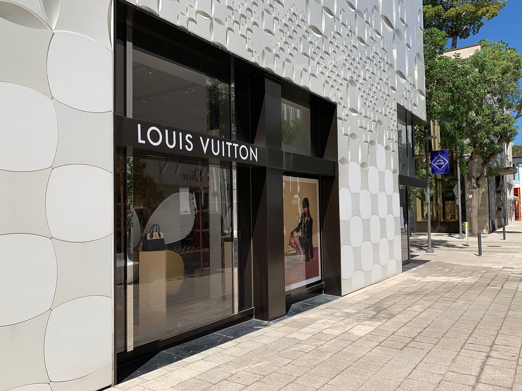 New Louis Vuitton Design District Miami | Decor & Design Ideas in HD Images - Fromthearmchair