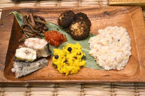 ［アイヌ文化ツアー］アイヌ料理を楽しむ　([Ainu culture tour] Enjoy Ainu cuisine)
