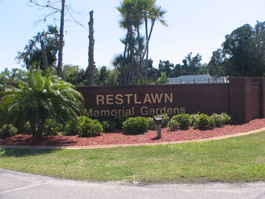 Restlawn Memorial Gardens Sign E L Weems Flickr