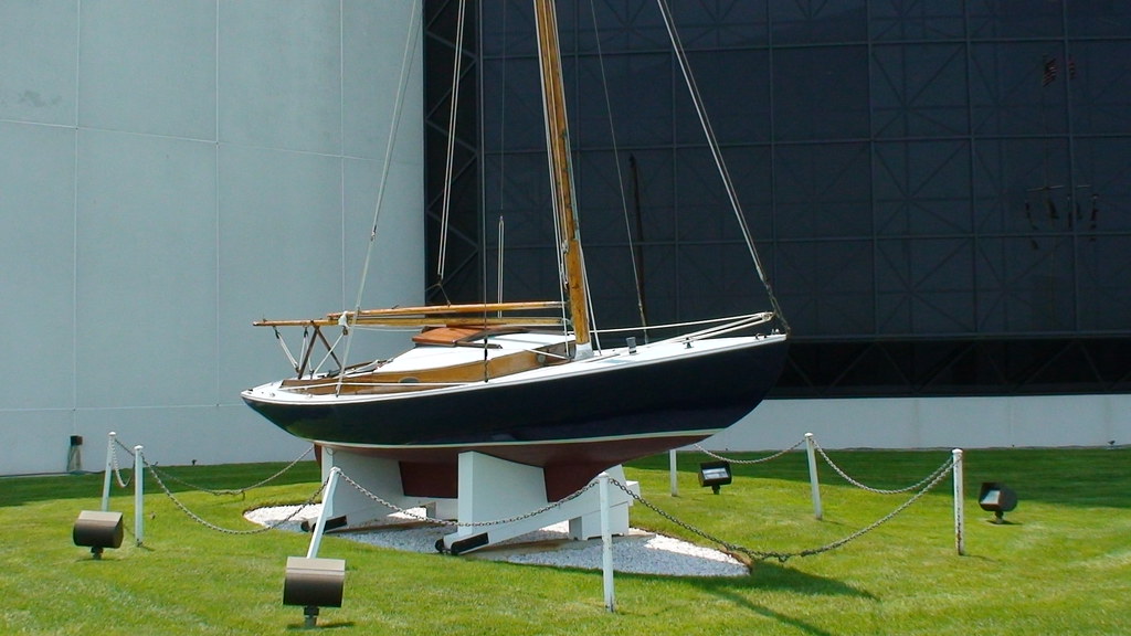 victura sailboat