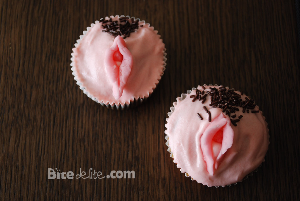 vagina cupcakes