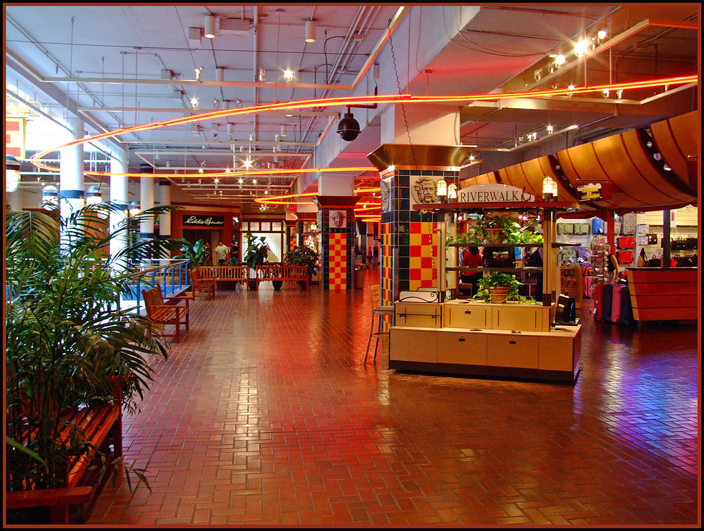 Riverwalk Mall in New Orleans | View my collections on flick… | Flickr
