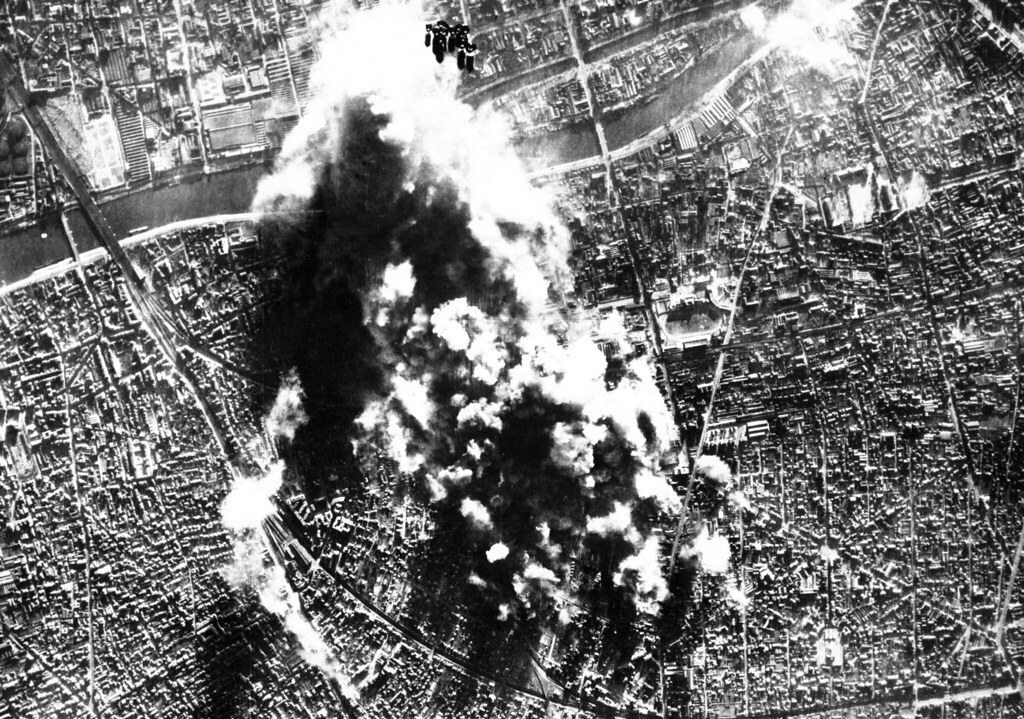 Public Domain: WWII: Bombing (HD-SN-99-02981 DOD/NARA)