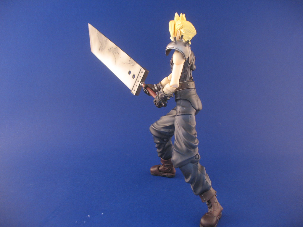 Classic Battle Pose | Cloud Strife from the new Final Fantas… | Flickr