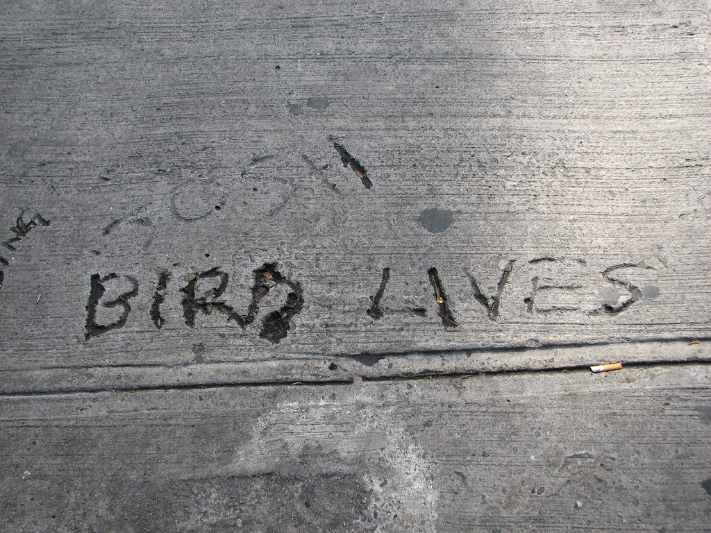 Bird Lives | Sidewalk graffiti in homage to Charlie Parker o… | Flickr