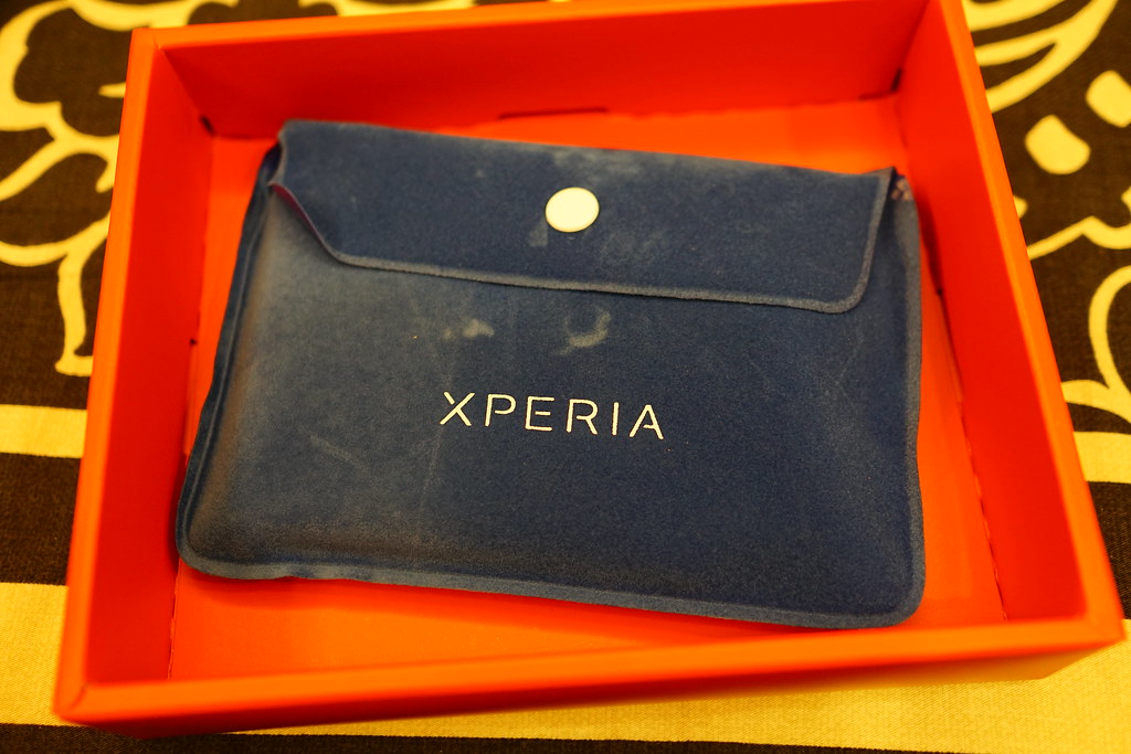2016年度風雲美型機 Xperia XZ澗水藍開箱分享