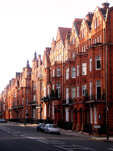 red row houses | adjacent to Sloan Street | Ðariusz | Flickr