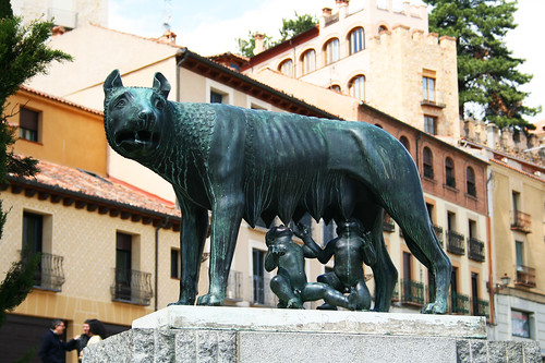 Loba Capitolina | Monumento a Rómulo y Remo, fundadores de R… | Flickr