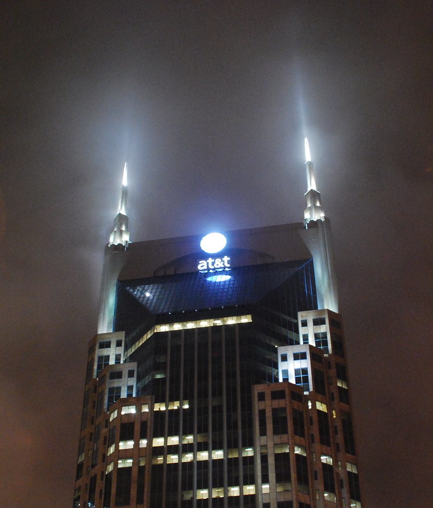 "Batman Building" | AT&T Building in downtown Nashville, TN â€¦ | Flickr
