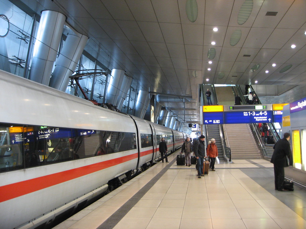 frankfurt fernbahnhof terminal 1