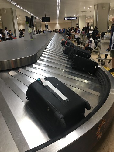 black luggage very common