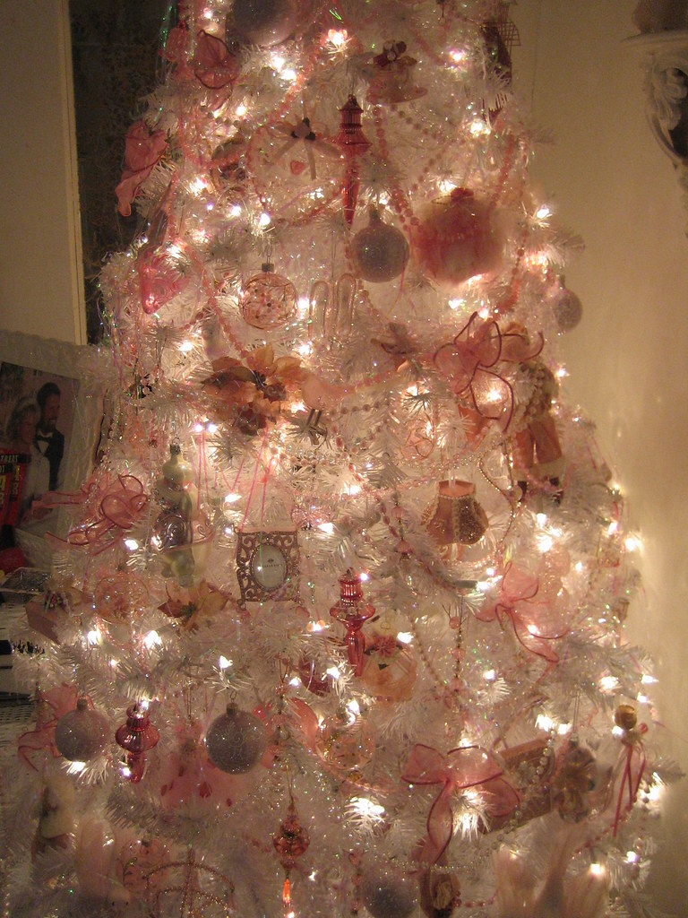 Pink & White Dreams! | My bedroom tree this year. | Linda Strawn | Flickr