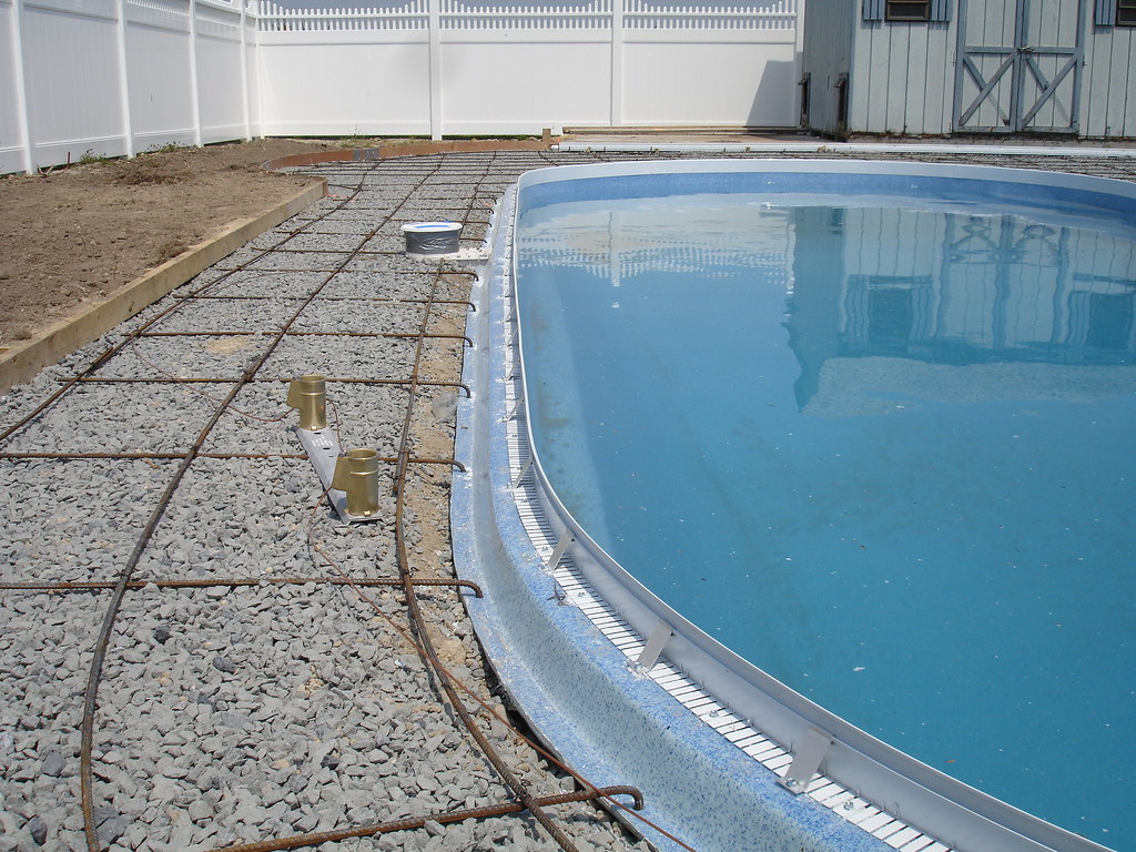 cantilever-style-pool-deck-without-the-hassle-www-vastec-u-flickr