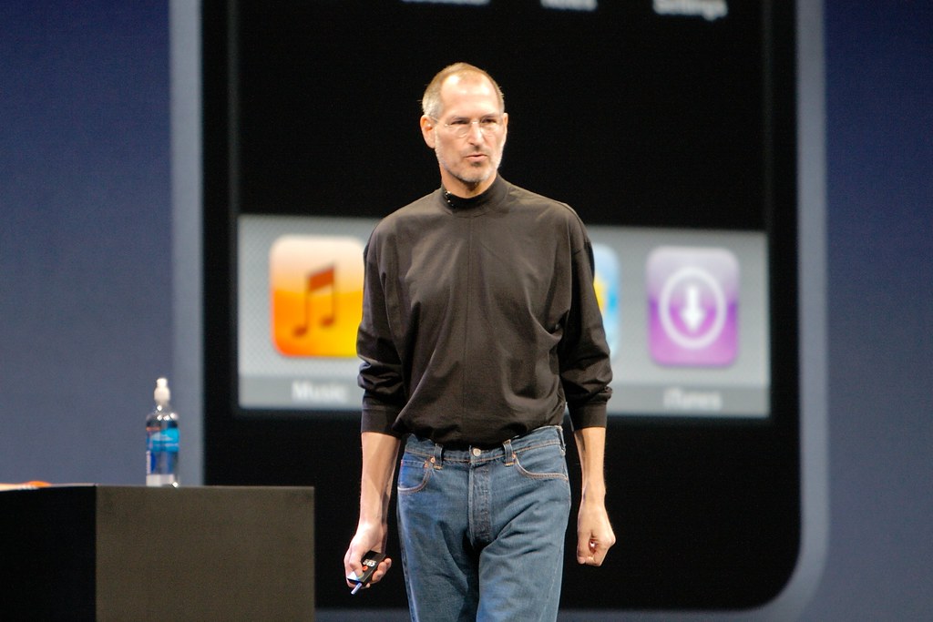 Steve Jobs talks about the iPhone | He's looking thin, I tho… | Flickr