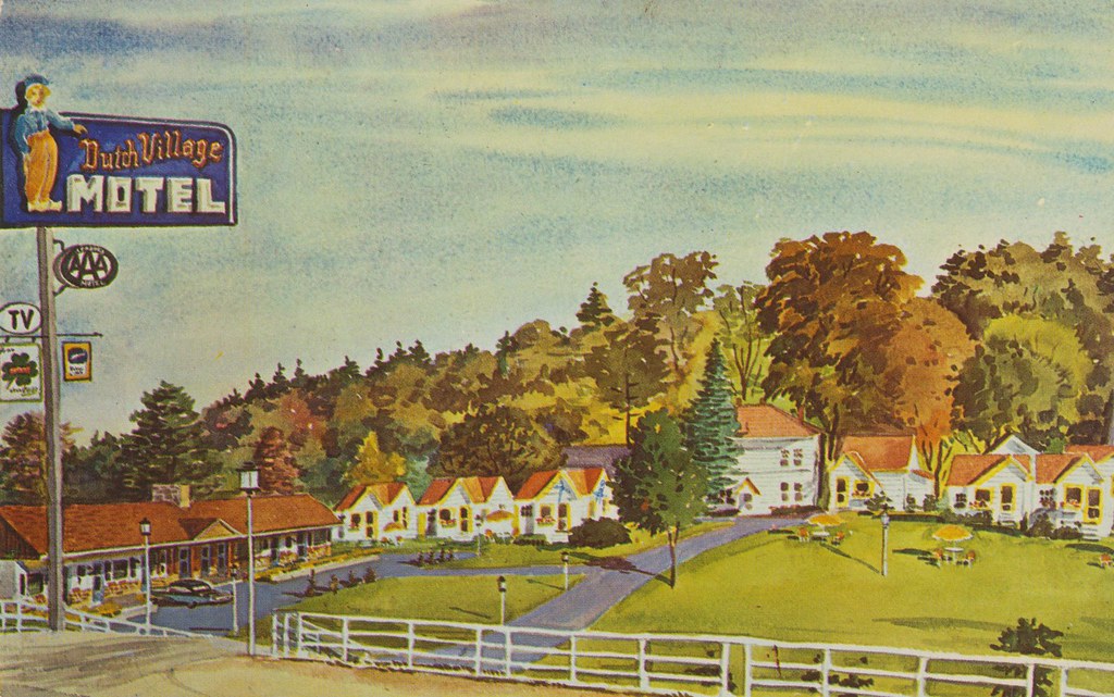 Dutch Village Motel - Freeport, Maine