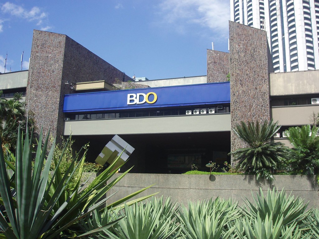 Banco De Oro Corporate Office Banco De Oro Main Office In Flickr