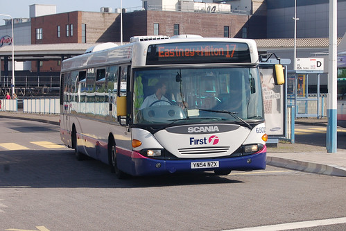 First Hampshire & Dorset 65023 YN54NZX