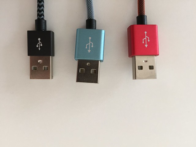 20170208 Câbles Lightning et Micro USB Rampow 00019