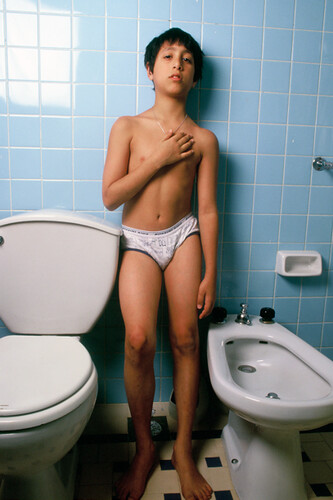 Bathroom  Clauda Chamaa  Flickr-9509
