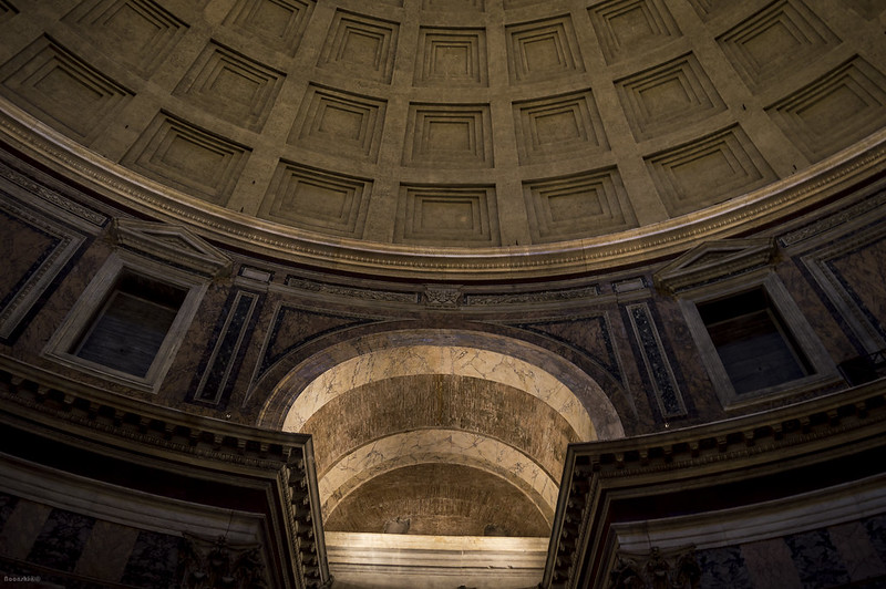 Inside Pantheon Col