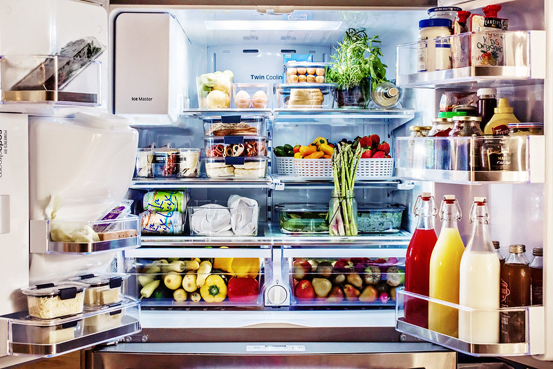 how to organize your fridge for entertaining - in the know mom