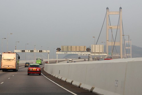 Crossing the Ma Wan viaduct towards the Tsing Ma Bridge