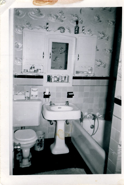 Vintage 1950s bathroom  For more retro photos vintage 