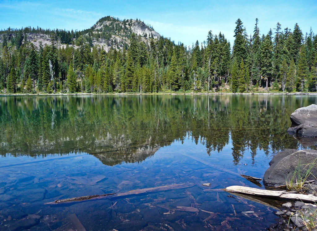 Trapper Lake Sky Lakes Wilderness Oregon Here s a 