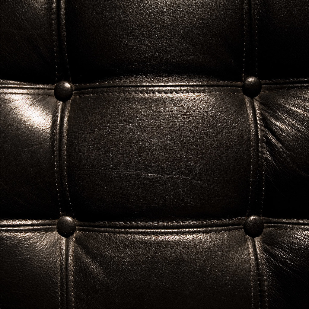 черный кожаный диван бесплатно