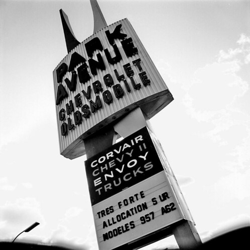 Park Avenue Chevrolet (Histoire et 31 Photos 1961 et 1964). 32563637890_47d8d99970
