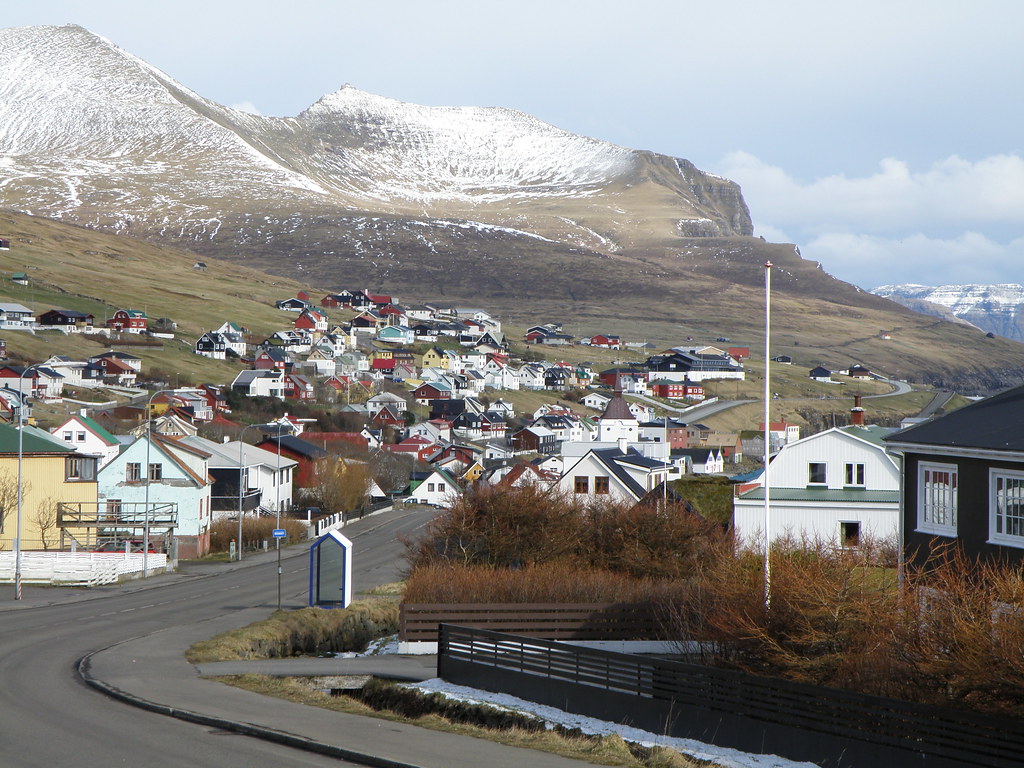 Resultado de imagem para Miðvágur